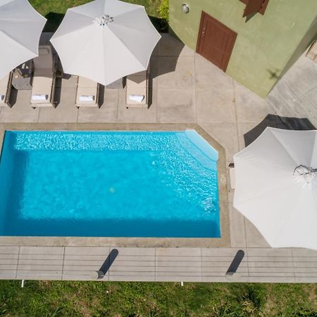 Pagua Bay House - Oceanfront Cabana'S Marigot Zewnętrze zdjęcie