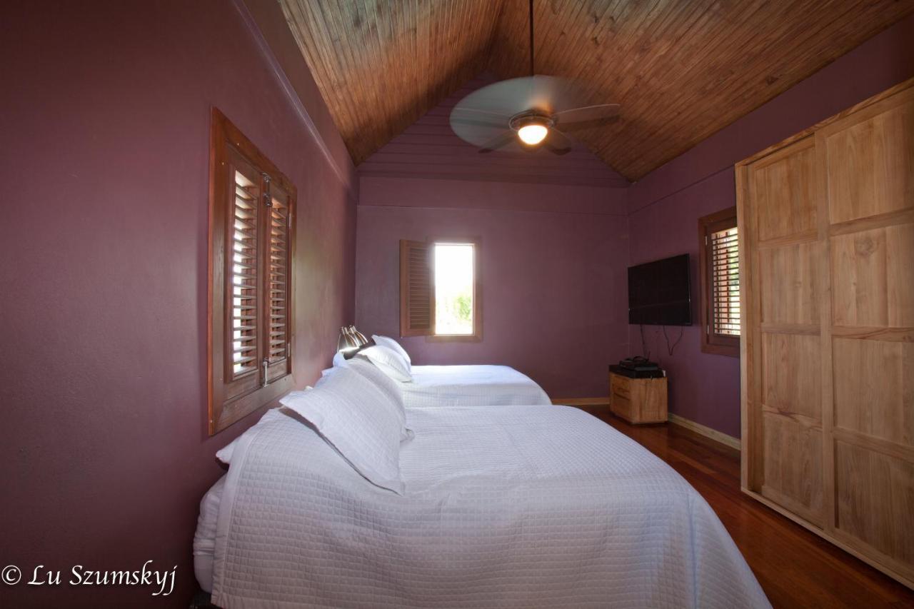 Pagua Bay House - Oceanfront Cabana'S Marigot Zewnętrze zdjęcie